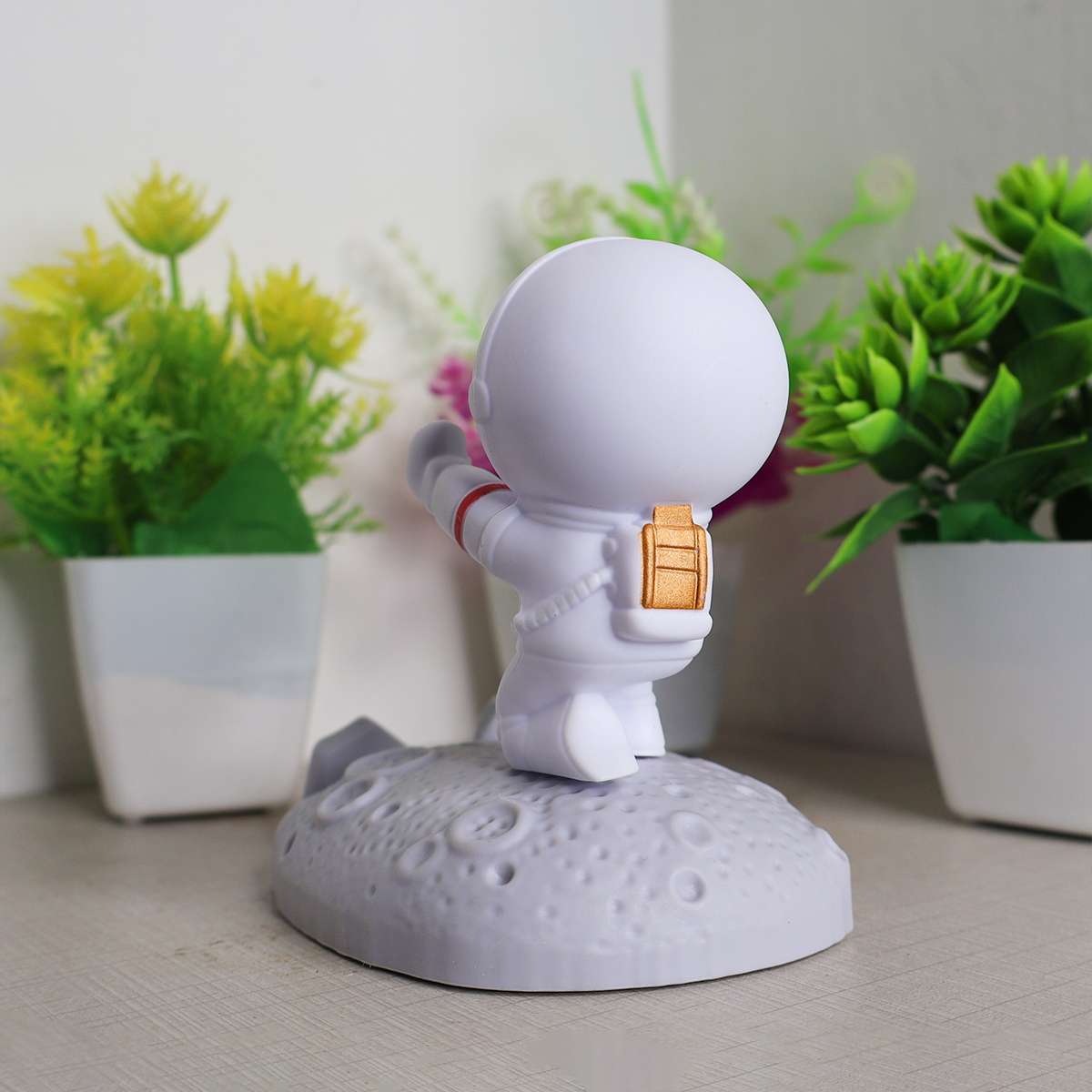 Astronaut Mobile Stand m3