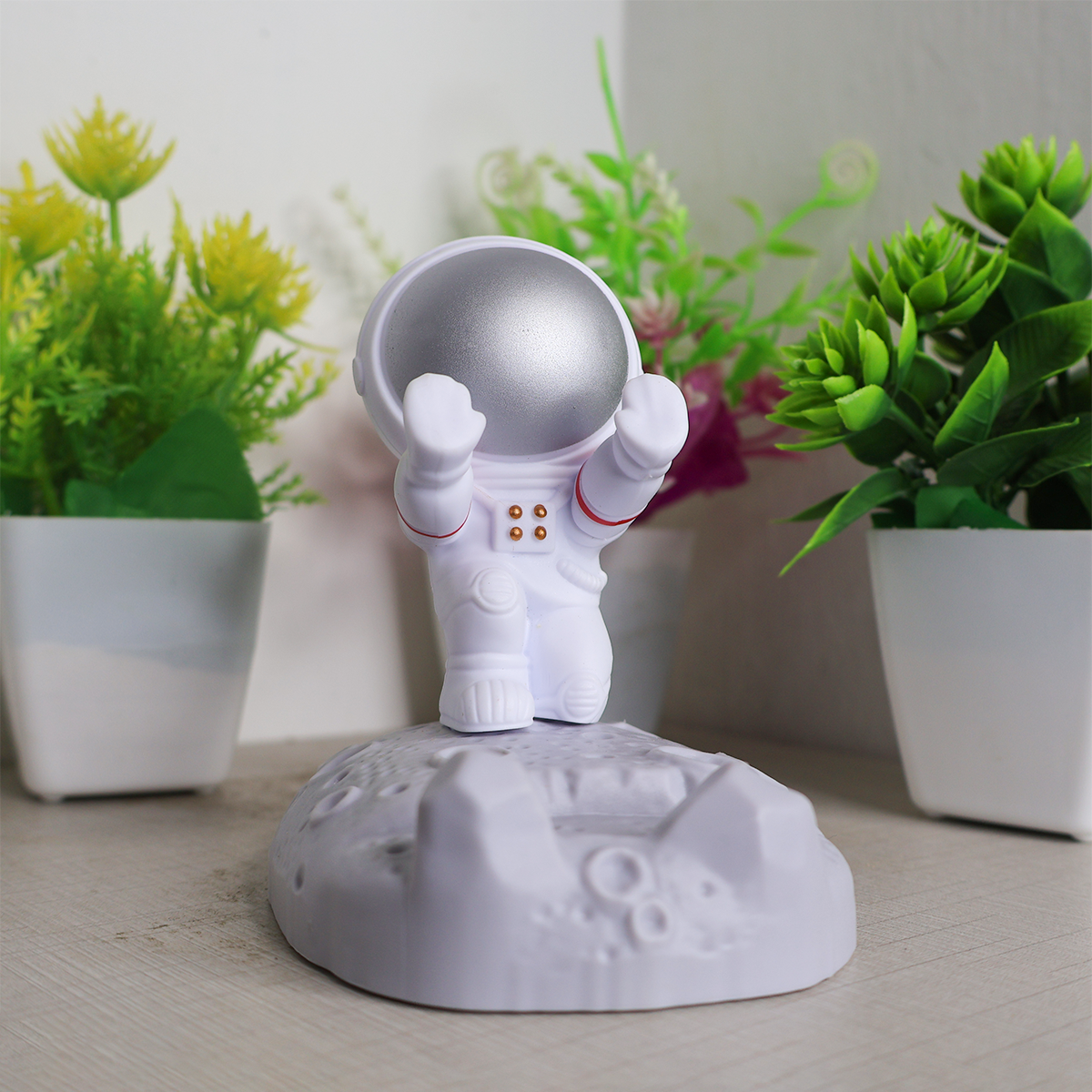 Astronaut Mobile Stand m3